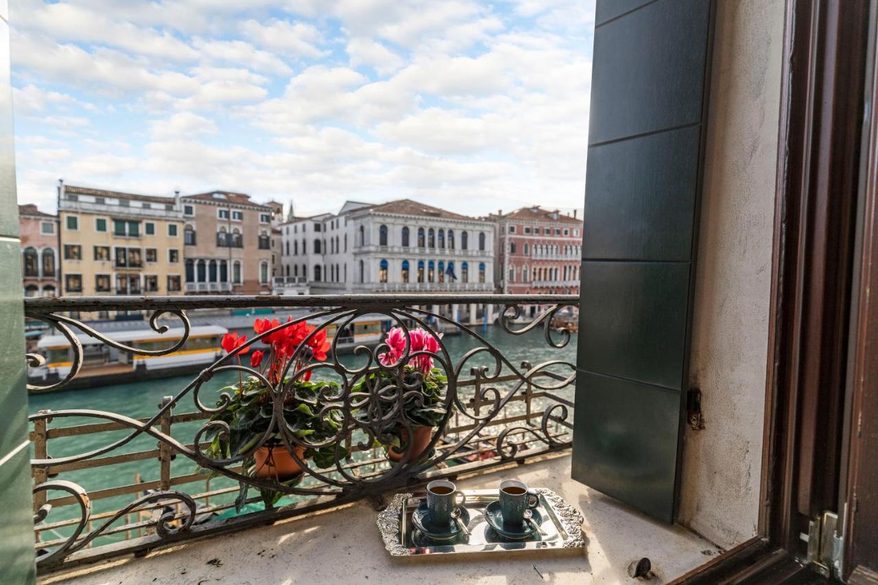 Rialto Grand Canal By Wonderful Italy Venedig Exteriör bild